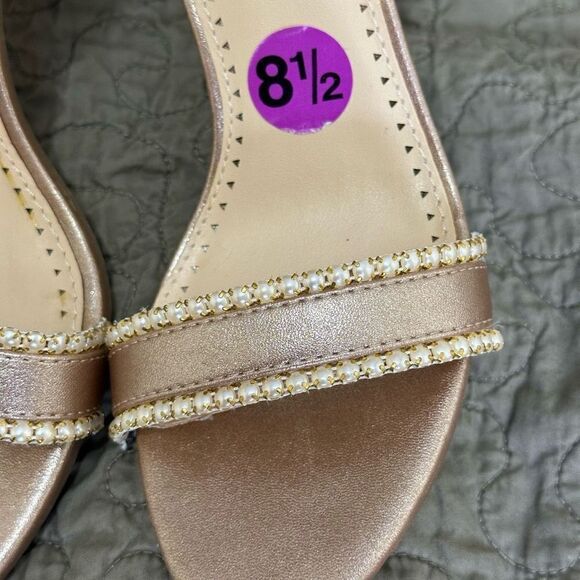 Adrienne Vittadini Women Brown Heels 8 1/2 M A635 - Picture 3 of 6